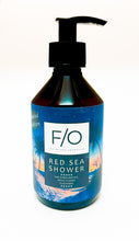 Lade das Bild in den Galerie-Viewer, Limited Edition,                                                         Red Sea Shower
