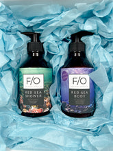 Lade das Bild in den Galerie-Viewer, FAB-OCEAN Geschenkset,  Variante 1 (Dusch &amp; Bodylotion)
